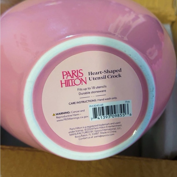 Paris Hilton Pink Heart Digital Kitchen Scale - Picture 3 of 4